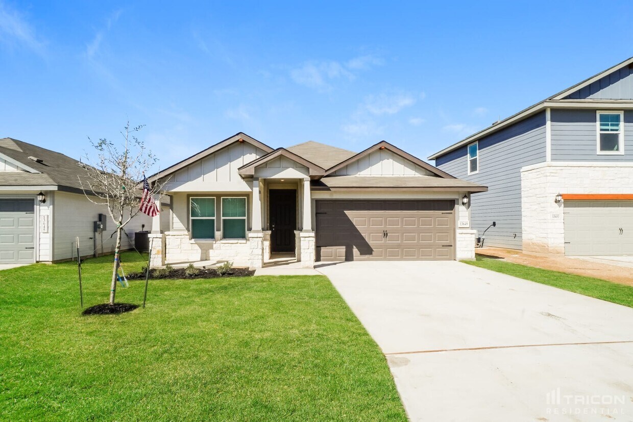 13649 Paxton Boulevard Saint Hedwig TX House Rental in Saint Hedwig