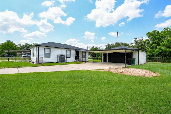 Building Photo - 3017 Barberry Dr