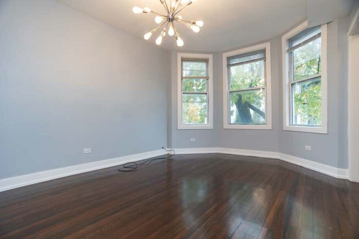 2657 N Ridgeway Ave, Unit 1, Chicago, IL 60647 - 2655 N Ridgeway Ave