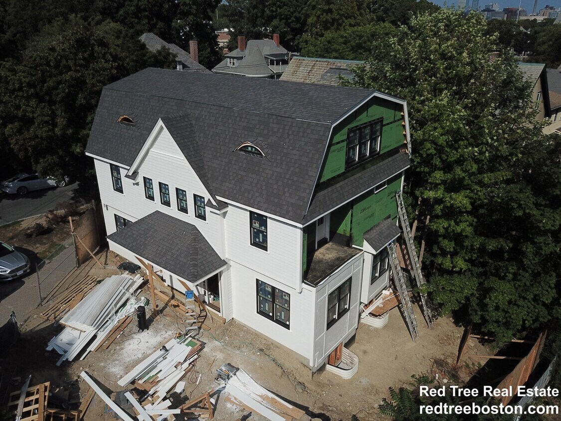 Building Photo - 101 Sumner Rd