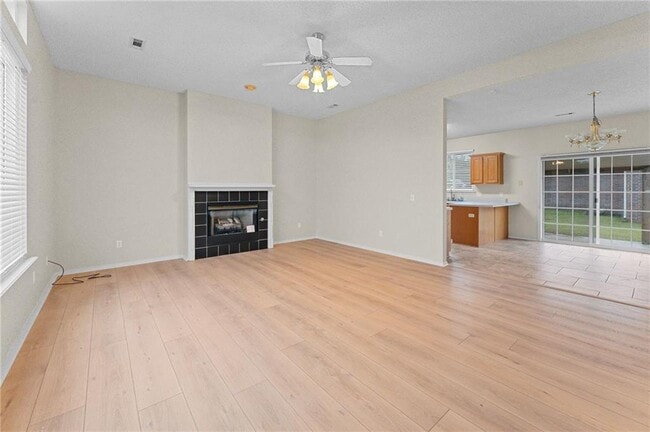 Foto del edificio - 1552 S Tally Ho Dr