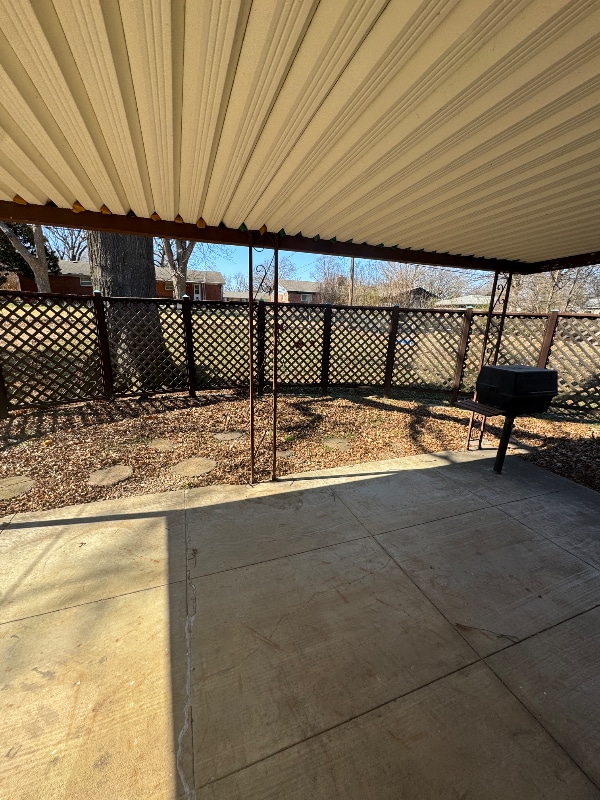 Building Photo - 2026 Harned Dr