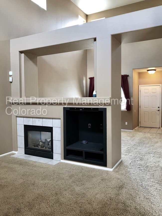 Building Photo - Beautiful 3 Bed, 2 Bath Home