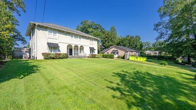 Building Photo - 1711 Stark Ave