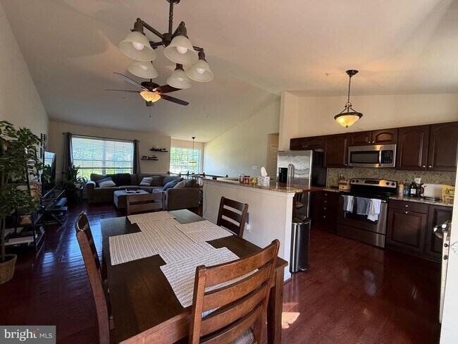 Building Photo - 20850 Autumn Mill Ct