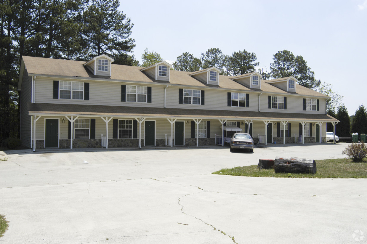 Building Photo - 651 Old Town Rd