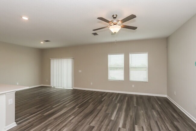 Building Photo - 964 Kelly Fern Lp