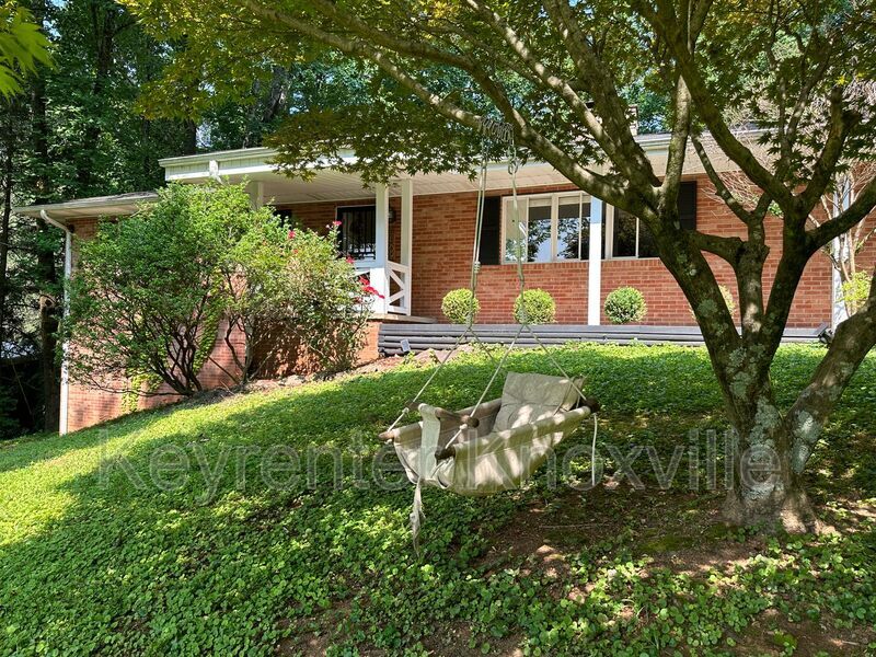 Primary Photo - 2509 Craghead Ln