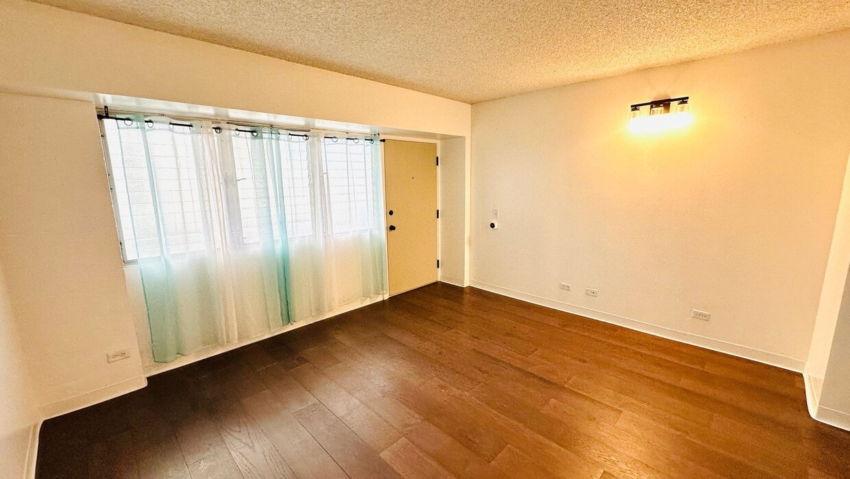 Newly renovated 1bd in the Ward Ave! - Newly renovated 1bd in the Ward Ave!
