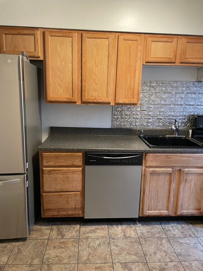 Building Photo - 3219 Gwynns Falls Pky