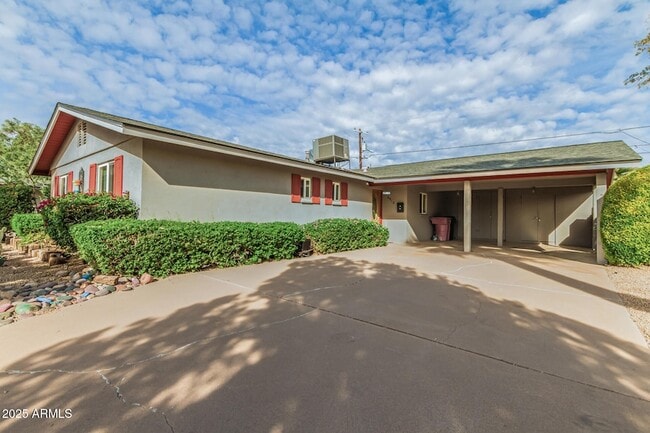 Building Photo - 6912 E Monterey Way