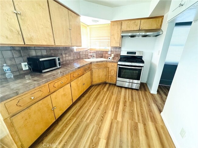 Foto del edificio - 13162 Newell St