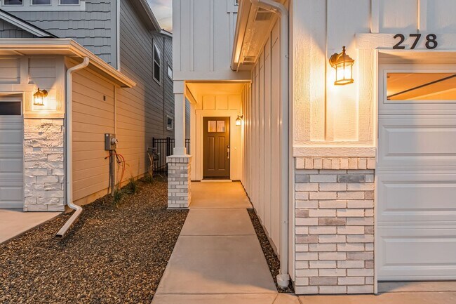 Foto del edificio - BRAND NEW BLACKROCK 4BD/2.5BA MERIDIAN HOME!