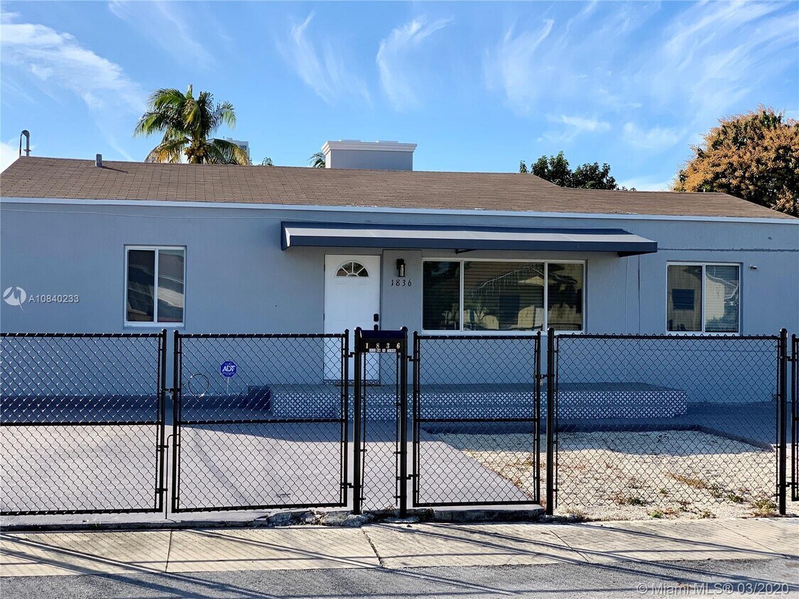 Foto principal - 1836 NW 16th Terrace