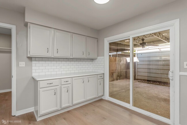 Foto del edificio - 10048 Alondra St