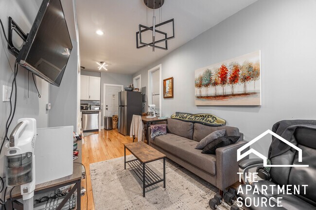 Photo - 1624 W Beach Ave Apartment