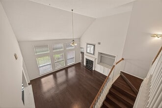 Building Photo - 3127 Edgewood Dr