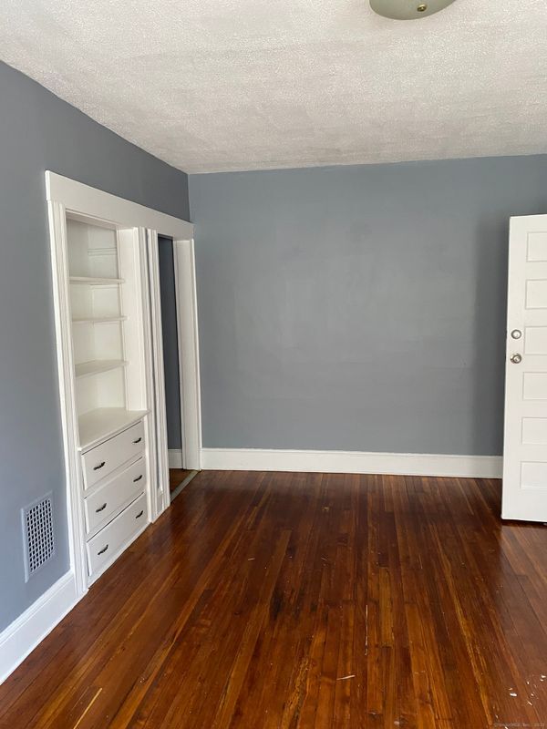 Foto principal - 117 Sherwood Ave