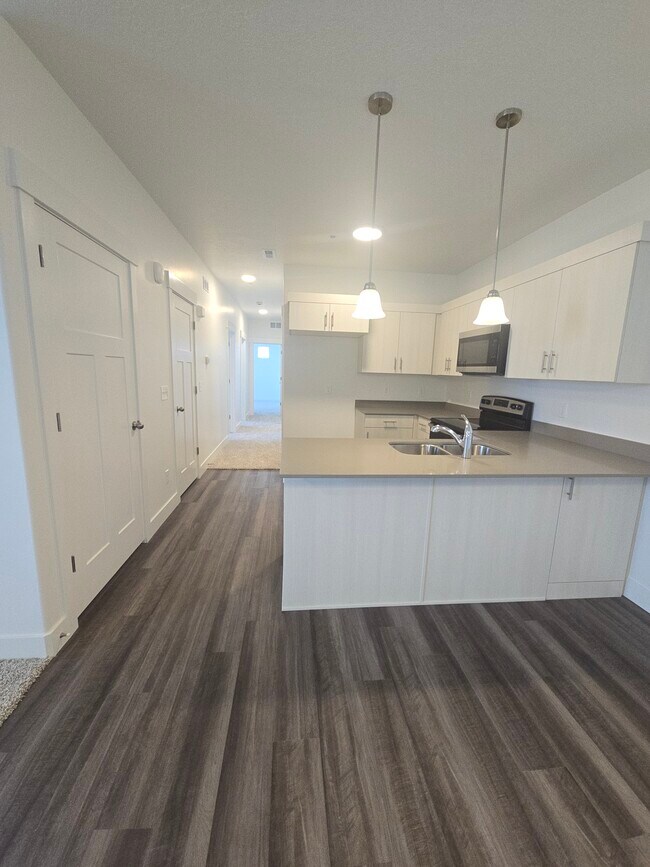 Foto del edificio - 6512 Skyline Lp Ln