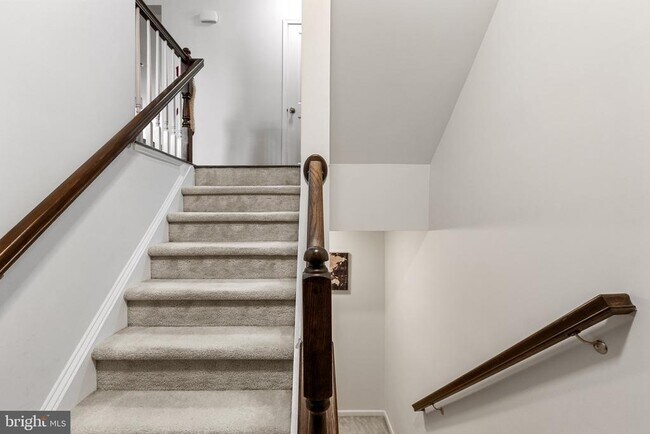 Foto del edificio - 43131 Wealdstone Terrace