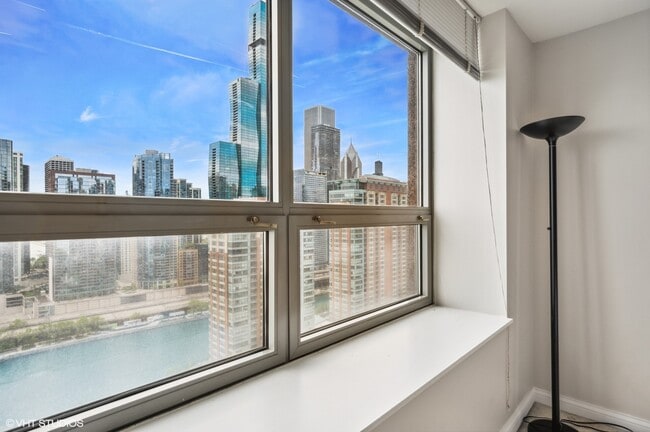 Foto del edificio - 474 N Lake Shore Dr