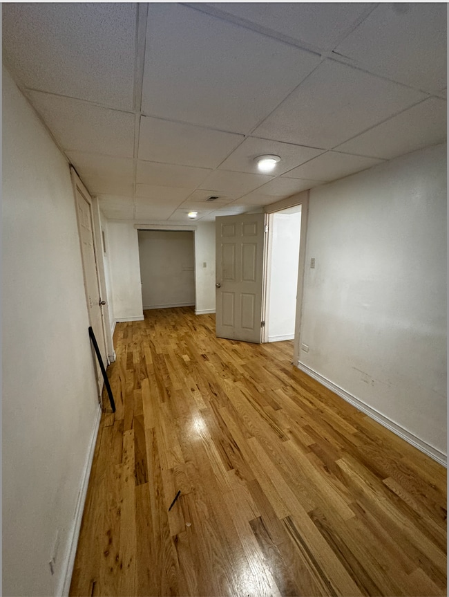 Building Photo - 3248 W 25th St