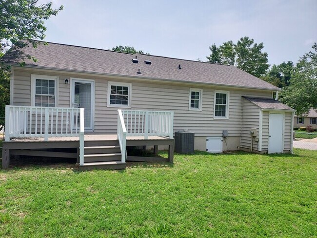 Foto del edificio - 3 Bedroom 1 Bath Ranch