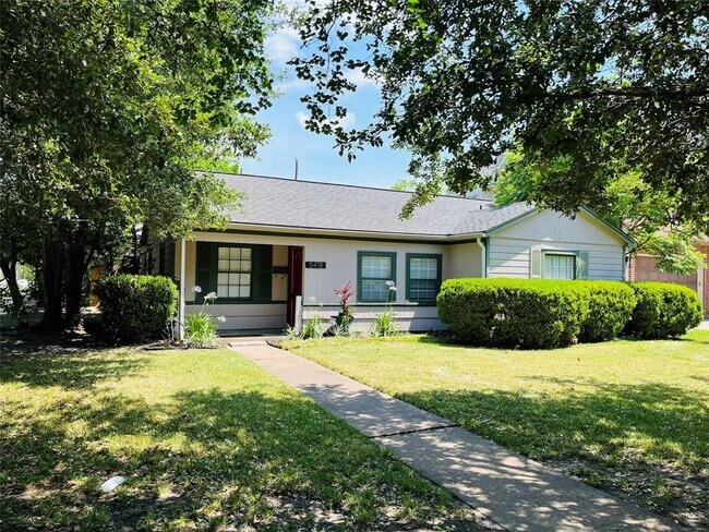 Foto del edificio - 5418 Grand Lake St