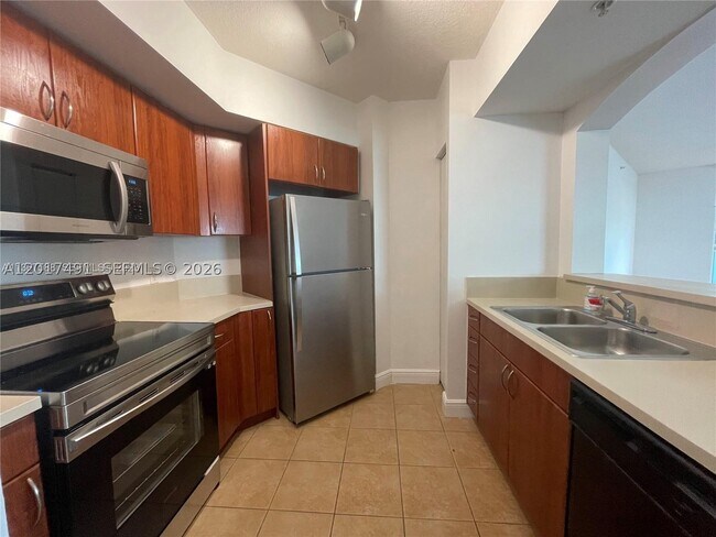 Building Photo - 9201 Collins Ave