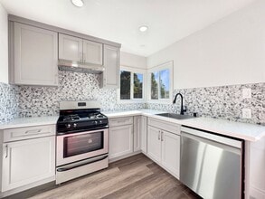 Building Photo - 4119 Adeline St