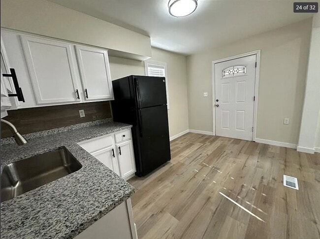 Kitchen - 8311 Tracy Ave