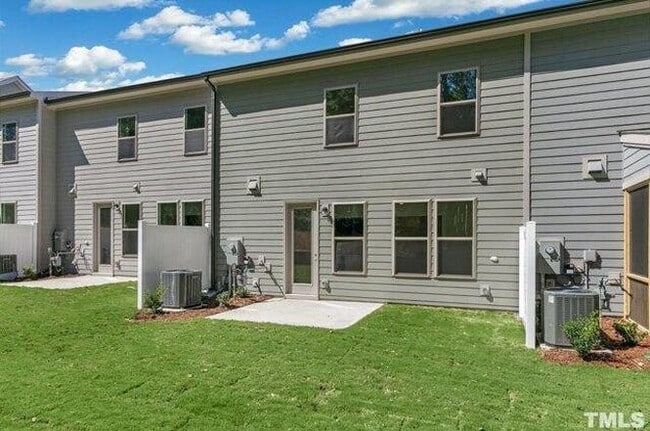 Foto del edificio - 2045 Maggie Vly Dr