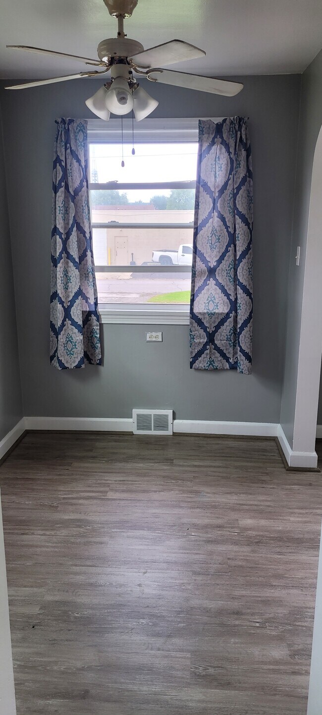 Dining Room - 11 Woodview Ave
