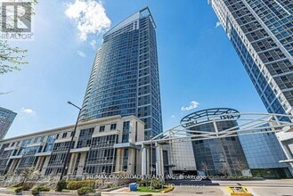 Building Photo - 38 Lee Centre Dr