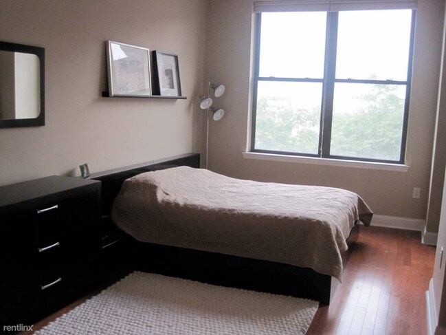 Foto del edificio - 4315 Park Ave