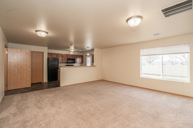 Building Photo - Benson Village Townhomes