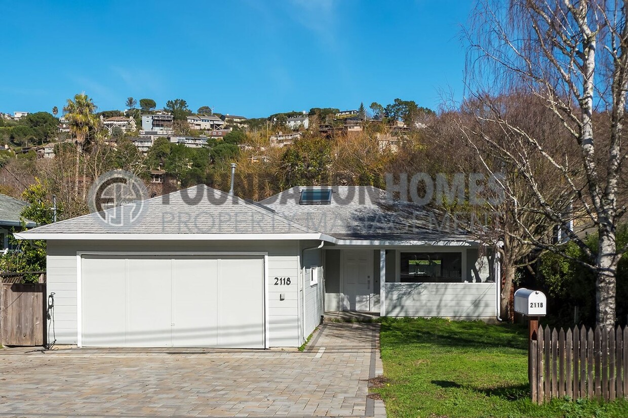 Primary Photo - Single Level Sun Valley Stunner - FOUNDATION