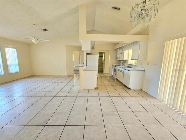 Foto del edificio - 6222 Berkley St