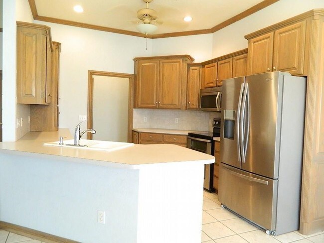 Building Photo - Fabulous 3 bed with office and safe room.