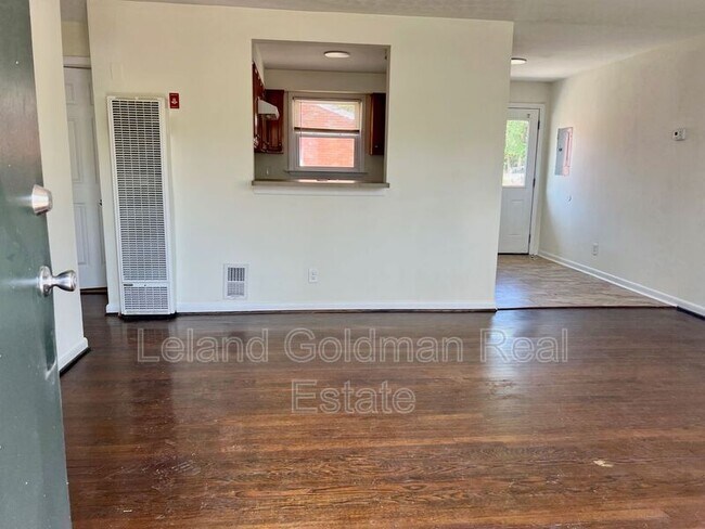 Building Photo - 978 Widgeon Rd