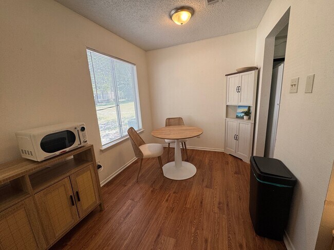 Foto del edificio - 3202 Cougar Trail