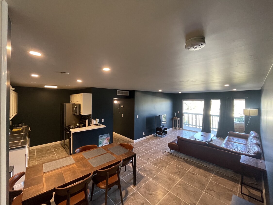 448 N Bellflower Blvd Unit 212, Long Beach, CA 90814 Condo for Rent