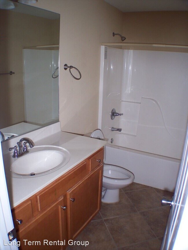 Building Photo - 2147 Henrietta Fulford Pl