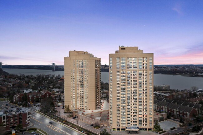 Building Photo - 800 Palisade Ave