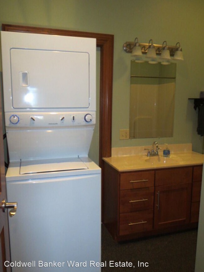 Building Photo - 1 br, 1 bath House - 399B County Rd 2000