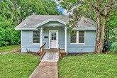 Foto principal - Newly remodeled 3 bedroom/2 baths coming s...