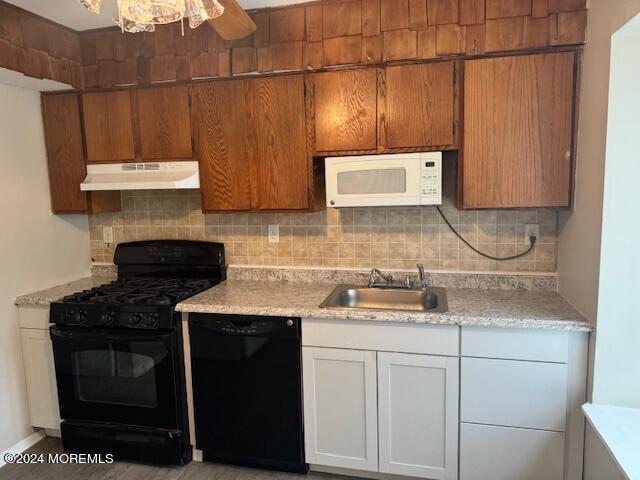 Building Photo - 284 Woodlake Manor Dr