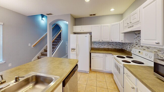 Building Photo - 1827 Lago Del Sur Drive