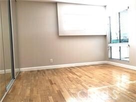 Foto del edificio - 360 S Euclid Ave