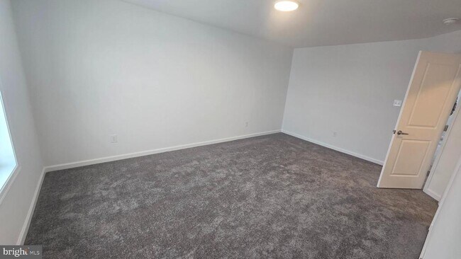 Foto del edificio - 14 Snowdrop Ct